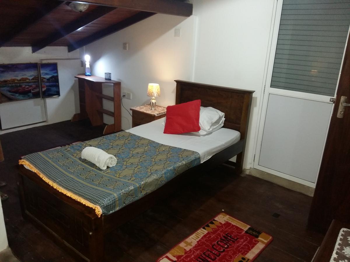Hotel Lighthouse Guest à Galle Extérieur photo